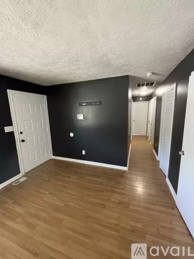 Main picture of 1506 Yazoo Dr