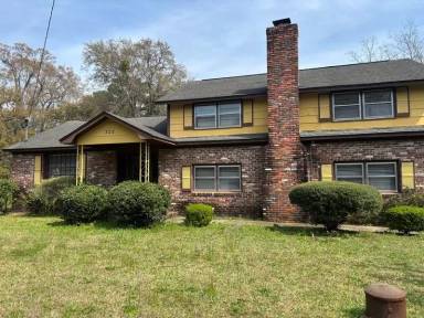 Main picture of 720 Riverland Dr