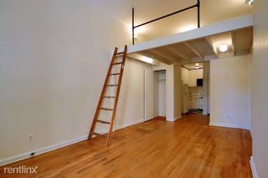 Main picture of 206 E 70th St