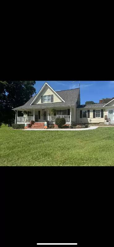 Main picture of 5021 Speedway Rd