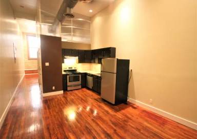 Main picture of 319 S Flores St