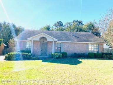 Main picture of 6313 Woodmere Blvd