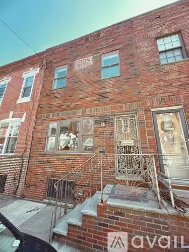 Main picture of 1216 Daly St
