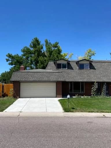 Main picture of 6667 W Portland Ave