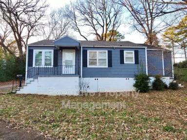 Main picture of 120 Roebuck Dr