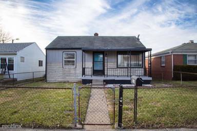 Main picture of 556 Leeds Ave