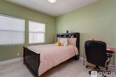 Main picture of 82 Virginia Ave