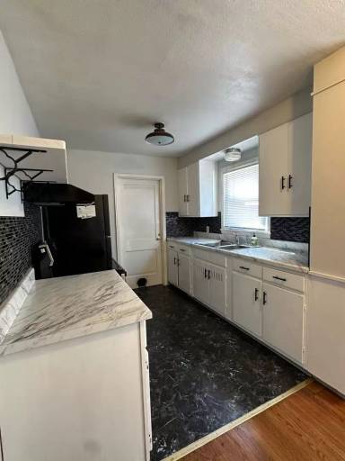 Main picture of 2448 E Aloma St