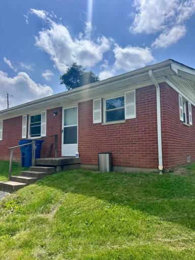 Main picture of 1709 W 8th St