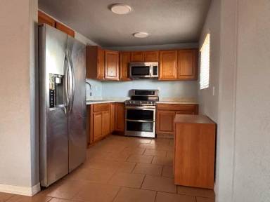 Main picture of 3611 W Hadley St