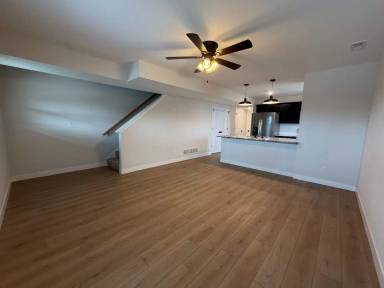 Main picture of 501 Hickman Ave