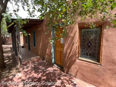 Main picture of 1708 Griegos Rd NW