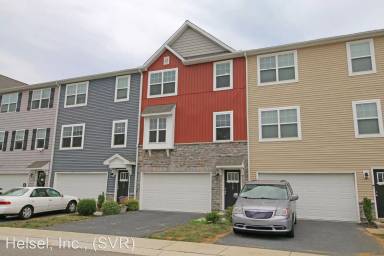 Main picture of 700 Admirals Quay Dr