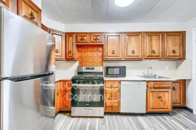 Main picture of 2708 E Federal St