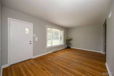 Main picture of 1225 Newark Dr
