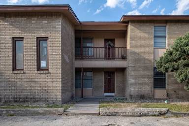 Main picture of 100 Shannon Cir
