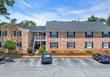 Main picture of Riverbend Condominiums