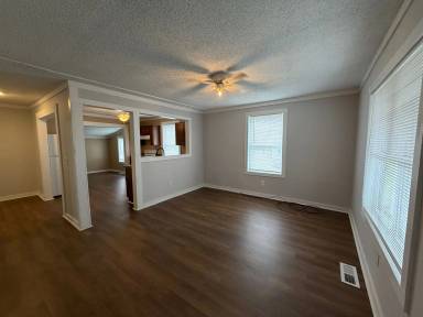 Main picture of 145 Church St