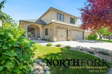 Main picture of 1832 W Marten Creek Dr