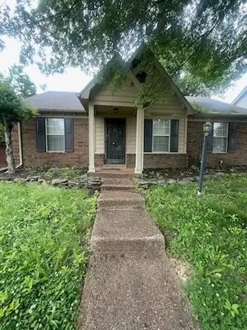 Main picture of 8384 Kimberly Rose Dr