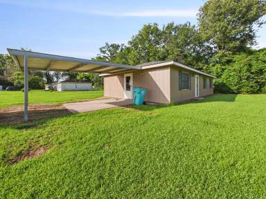 Main picture of 134 Midway Ln