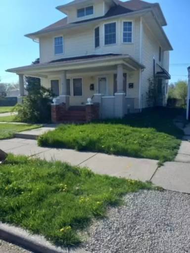 Main picture of 1425 1/2 N Huron St