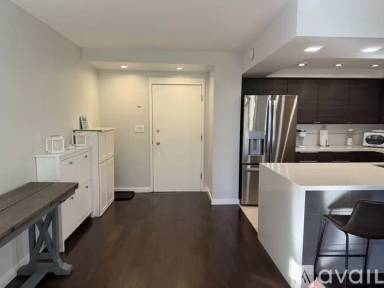 Main picture of 621 N Pacific St