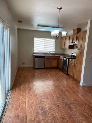 Main picture of 3762 Beam Ave