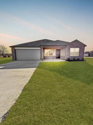 Main picture of 3001 E Wells Ave