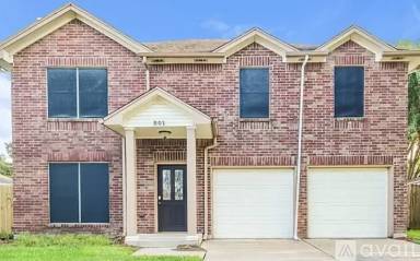 Main picture of 801 Wisdom Dr