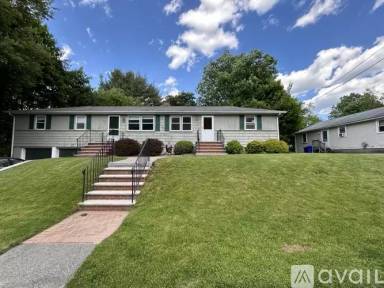 Main picture of 28 Neillian St