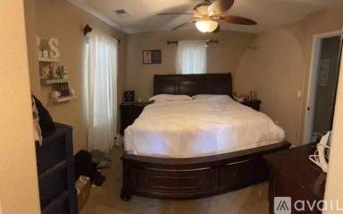 Main picture of 609 Kellogg St