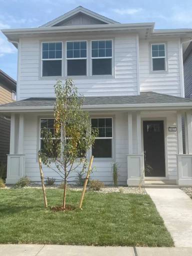 Main picture of 912 Butler Creek Ave