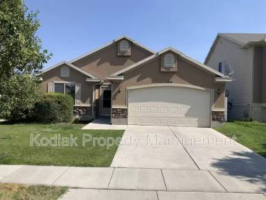 Main picture of 312 Greenwich Dr