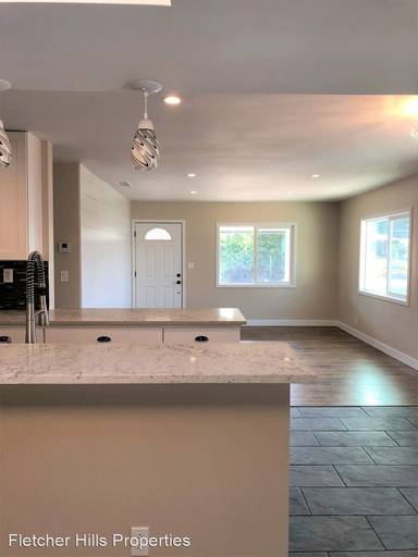 Main picture of 9069 Emerald Grove Ave