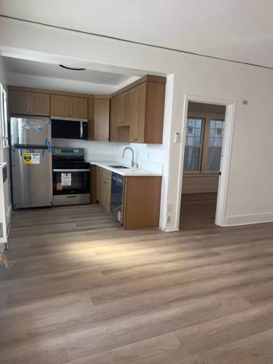 Main picture of 842 S Berendo St