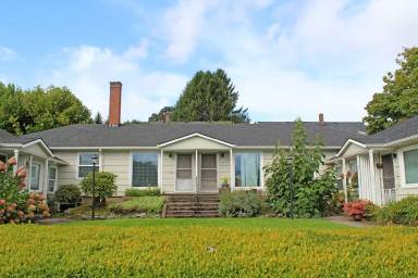 Main picture of 5131 SE 17th Ave