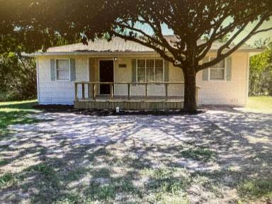 Main picture of 3225 Evergreen Dr