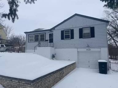 Main picture of 4024 Mary St