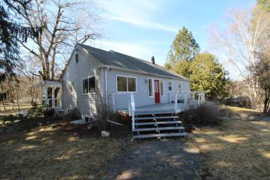 Main picture of 10002 N Whitworth Dr