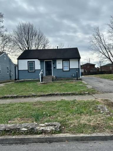 Main picture of 2644 Olive St