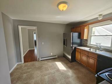 Main picture of 135 Hillcrest Rd