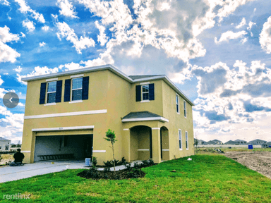 Main picture of 8023 Pelican Reed Cir