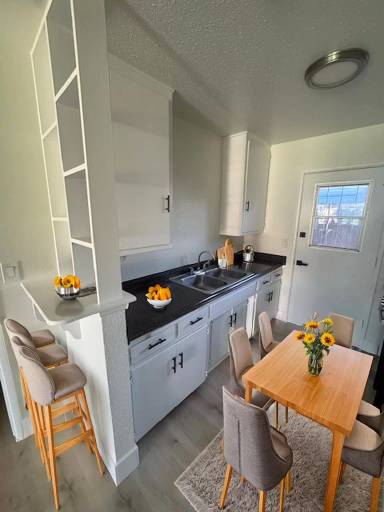 Main picture of 9671 Maureen Dr