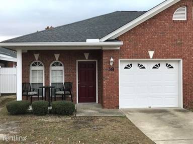 Main picture of 38 Crescent Moon Ct