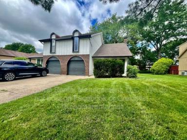 Main picture of 3868 SW Harbor Dr