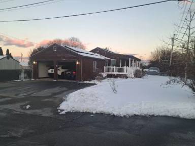 Main picture of 51 Jo Anne Ave