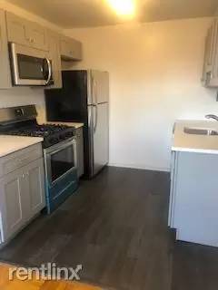 Main picture of 6010 Kennedy Blvd E