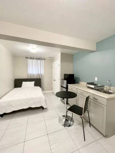 Main picture of 2901 Glory Ct