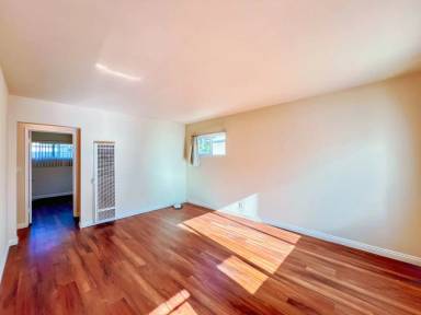 Main picture of 3228 Lemon Ave